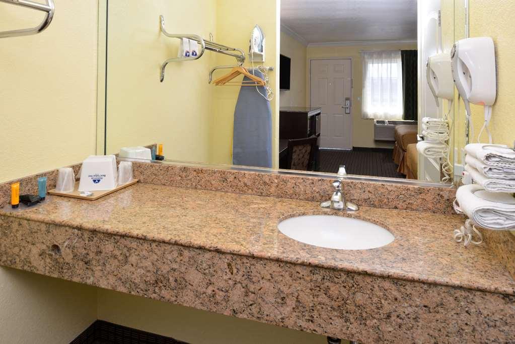 Americas Best Value Inn-Rialto Room photo